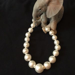 ✨Pretty in pearls choker necklace